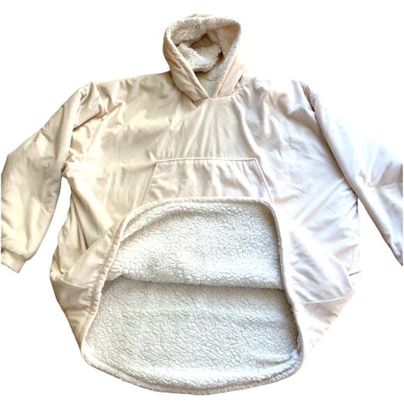 THE COMFY Original | Beige Oversized Microfiber & Sherpa Wearable Blanket - Picture 3 of 8